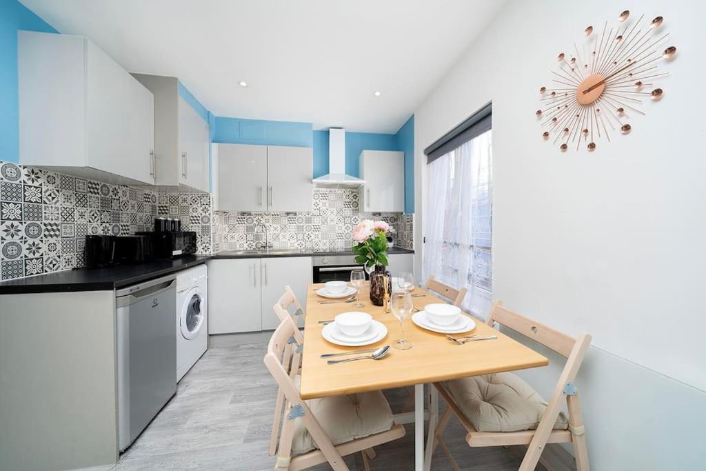 Soho Apartments F4 London Ngoại thất bức ảnh